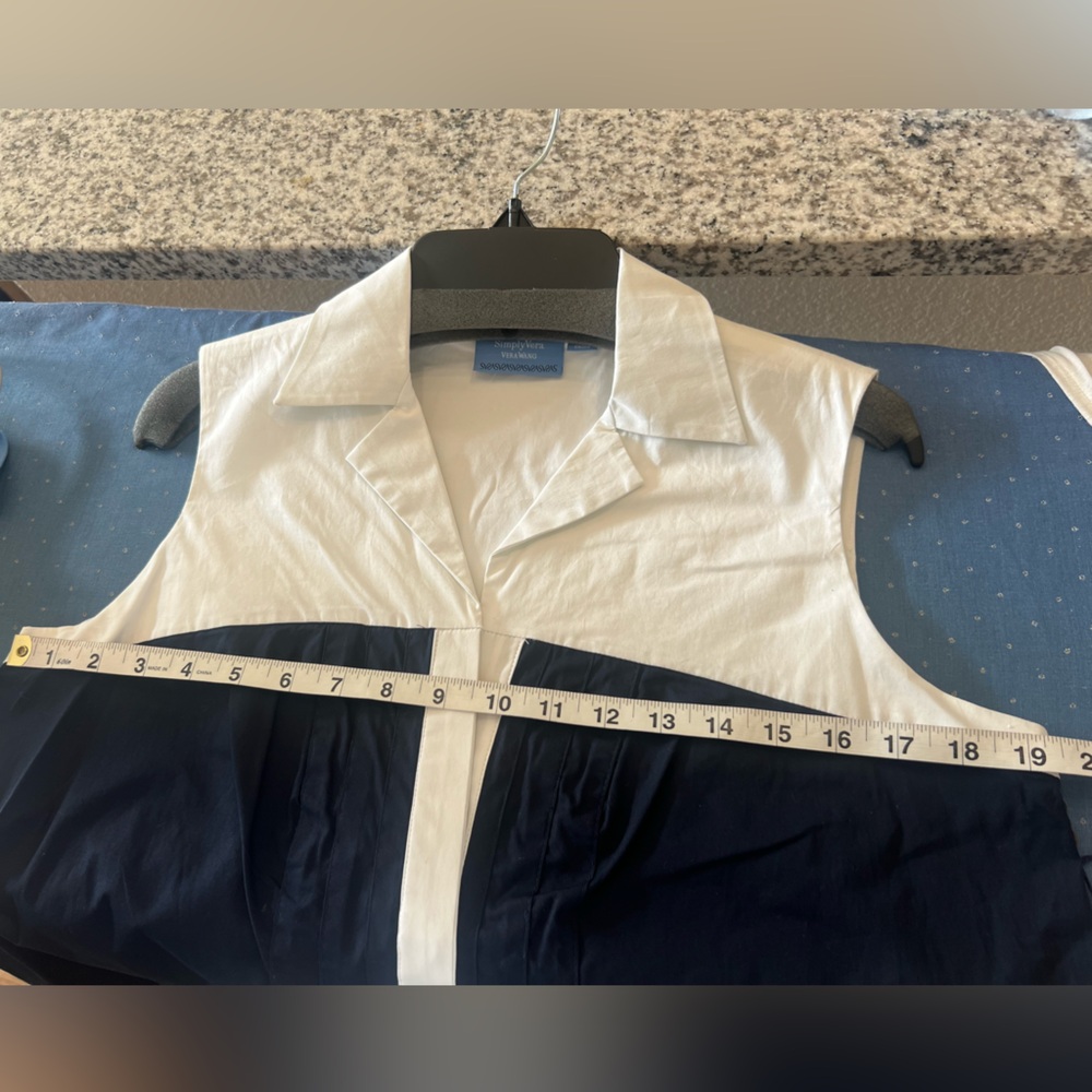 Simply Vera Vera Wang Sleeveless Colorblock Tunic in White, Navy & Teal - Picture 5 of 6